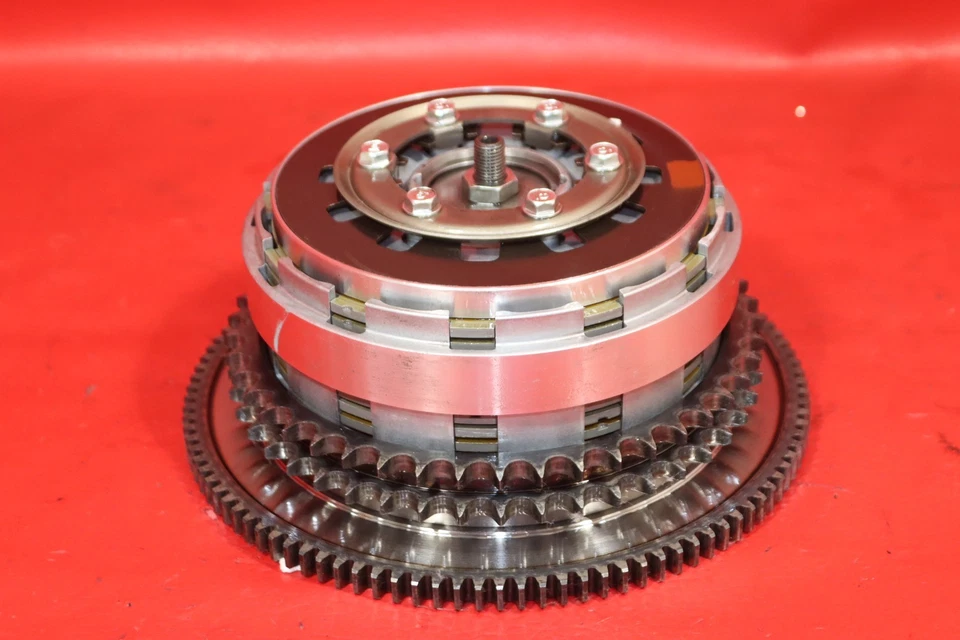 Harley-Davidson Dyna Low Rider FXDL 2007 embrague completo con placas cubo de canasta Foto 2 de 4