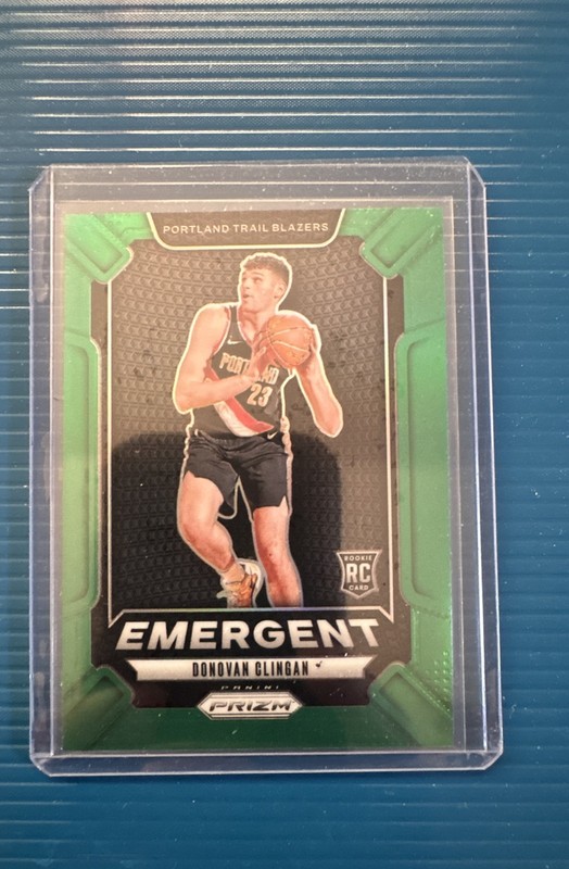 2024-25 Panini Prizm - Emergent Donovan Clingan #13 Green Prizm (RC)