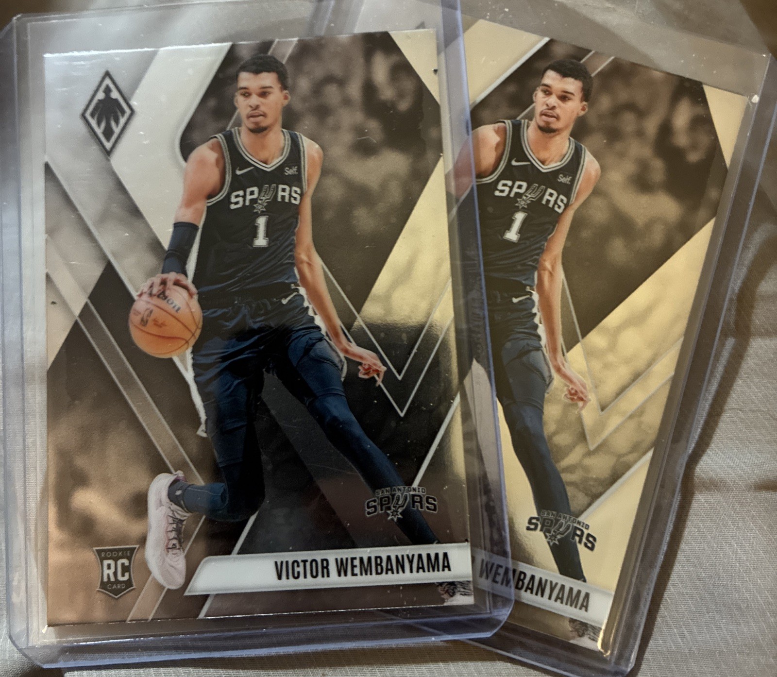 Victor Wembanyama #256 (Basketball Cards 2023 Panini Phoenix) — is it worth grading?