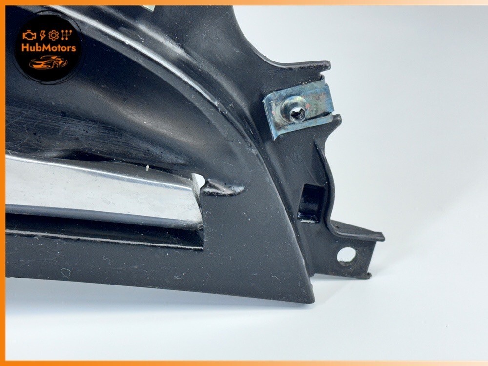 03-13 Maserati Quattroporte M139 Rear Right Side Interior Door Handle Chrome OEM