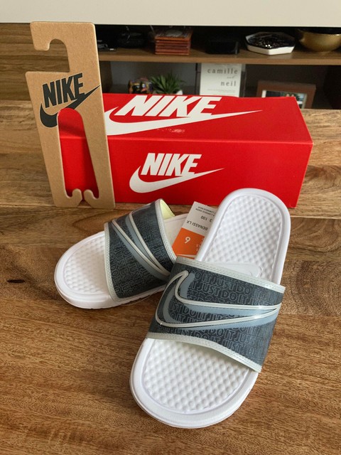 nike benassi lx