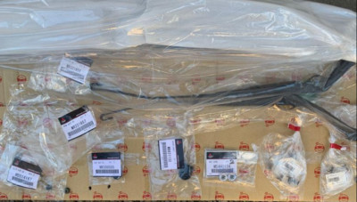 Mitsubishi Genuine Lancer CP9A EVO5 & 6 cowl top Windshield Wiper LH & RH Set