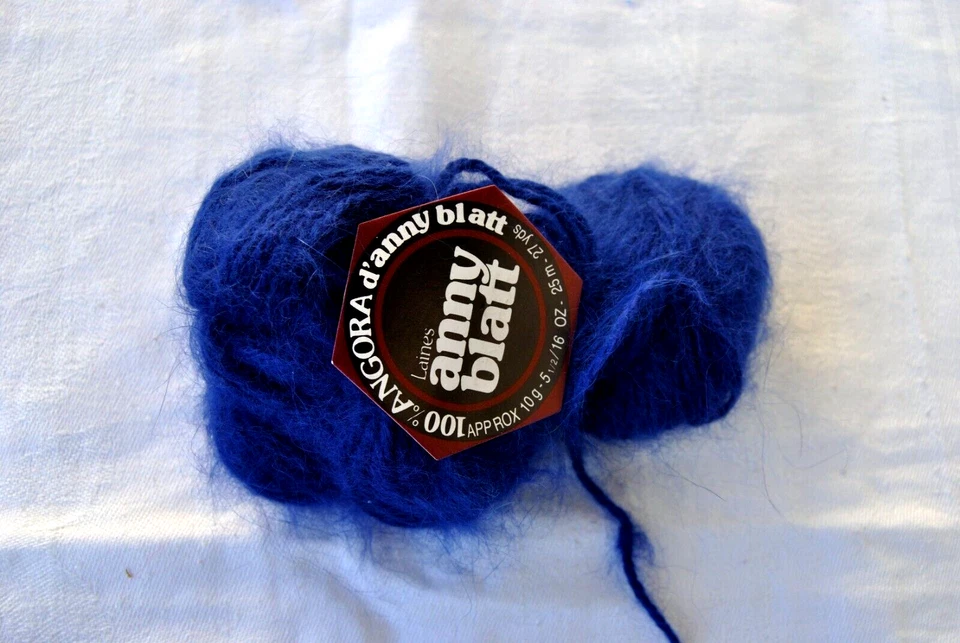 Anny Blatt 100 % Angora d´anny blatt Garn 20 Gr. Fb. 2052 Blau dunkles Royalblau - Bild 1 von 3