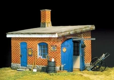 Plus Model 1/35 Barn Garage with Shed Roof & I-Beam Trolley Hand Chain Hoist 299