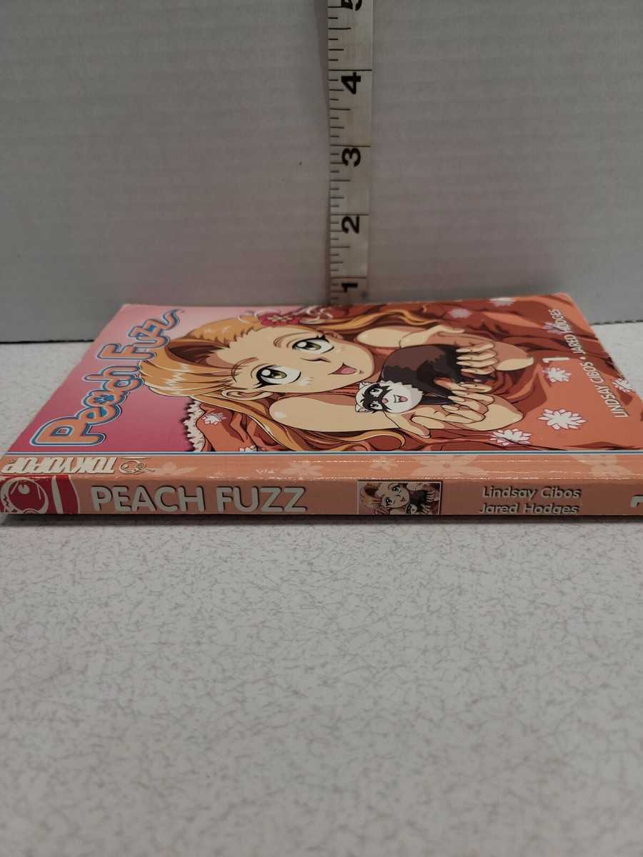 Peach Fuzz Anime Scholastic Exclusive L. Cibos J. Hodges 2005