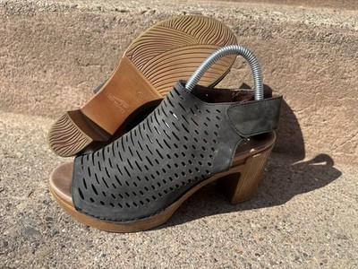 Dansko Danae perforated Leather 38 7.5 8 Sandal Mule Heel open toe