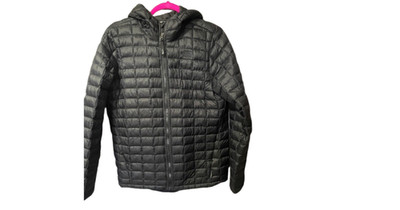 The NorthFace Thermoball Eco Boys Blk Puffer Hoodie Jacket Youth Size XL (18-20)
