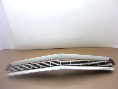 1964 Cadillac Deville Fleetwood upper grille