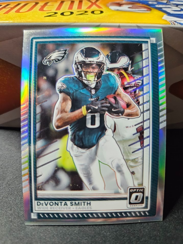 2025 Panini Donruss Optic - Devonta Smith Silver Holo Prizm #28 Eagles