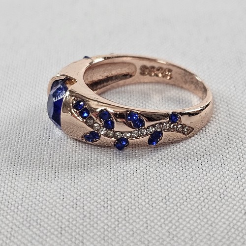 925 Sterling Silver Ring w/ Sapphire & Diamond Looking Stones 3.91gr Sz 7 READ⬇ - Picture 1 of 9