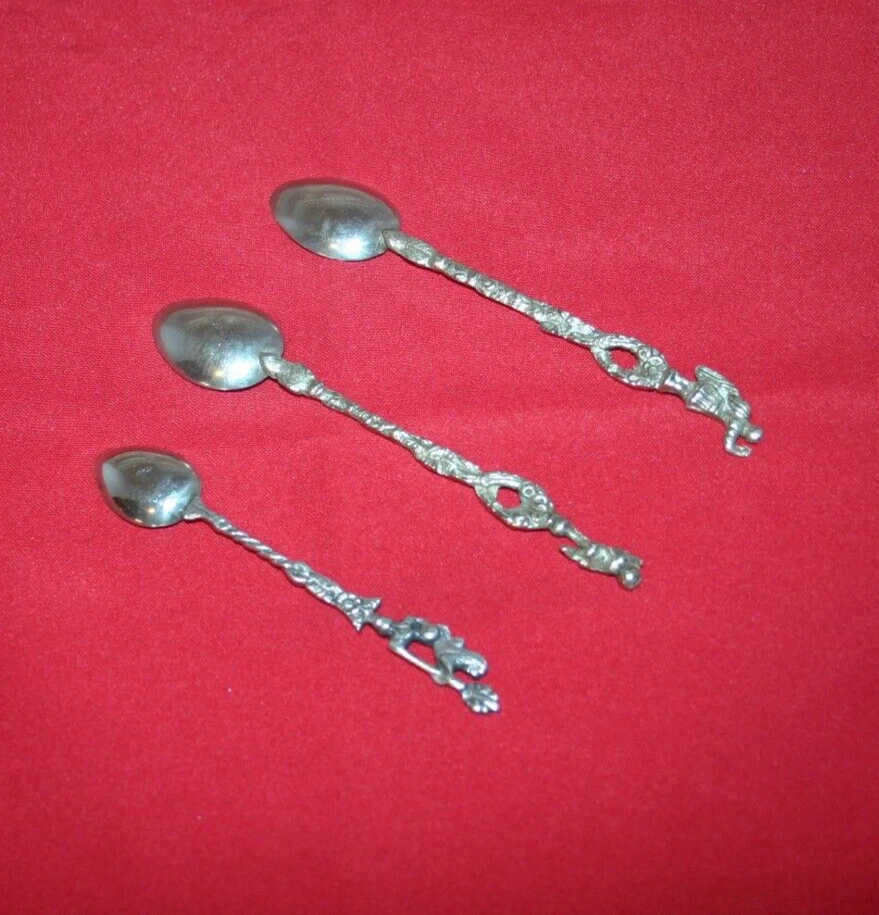 Lote de 3 cucharas de recuerdo Demitasse plateadas de Italia R-817 Foto 3 de 4