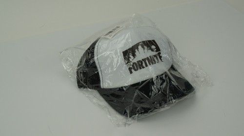 Fortnite trucker hat, Black and white, snapback, NEW in plastic - Picture 7 of 7