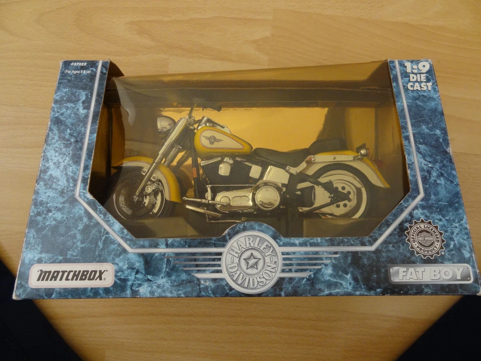 1995 MATCHBOX HARLEY-DAVISON FAT BOY GELB MOTORRAD 1/9 MASSSTAB  DIECAST#57122 - Bild 3 von 4
