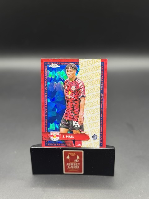 2024 Topps Chrome Mls Sapphire Edition - Pitch Prodigies Julian Hall #94 (RC)