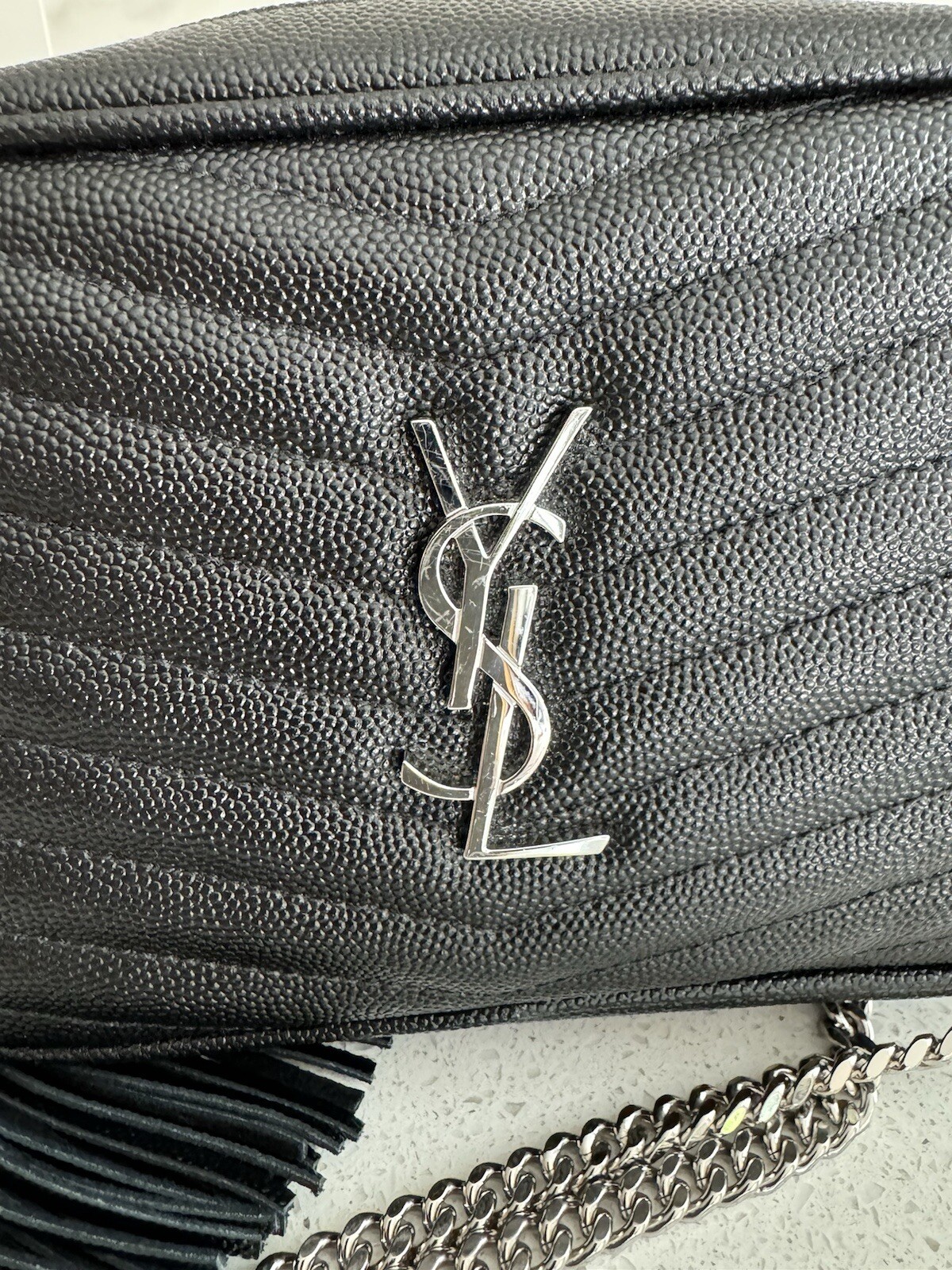 Borsa per fotocamera YSL Saint Laurent Mini Lou Matelassé in pelle