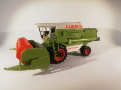 bruder claas dominator
