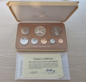 1976 Cook Islands Franklin Mint 8 Coin Proof Set With Silver $5 in OGP 