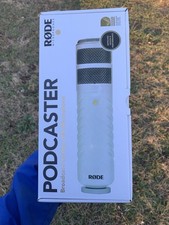 Rode Podcaster USB Dynamic Microphone White - W/ FREE STAND