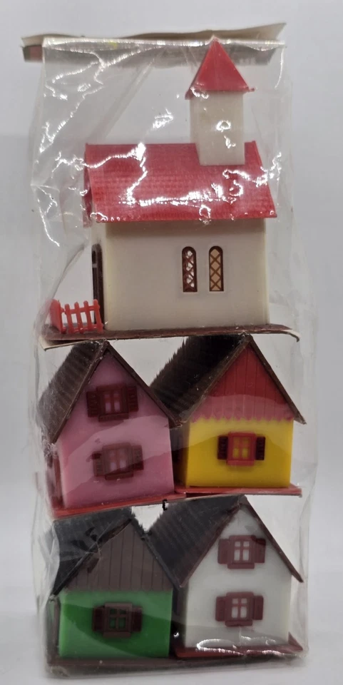 Rare Vintage NOS IHC Village in a Bag #L-1100 Mini Buildings For Model Trains - Image 4 of 4