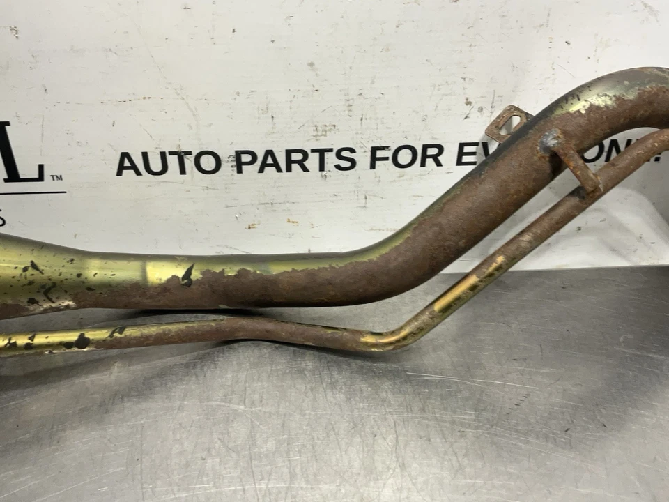 Manguera de cuello de tubo de llenado de combustible Acura Integra 1990-1993 tanque de gasolina OEM Foto 3 de 4