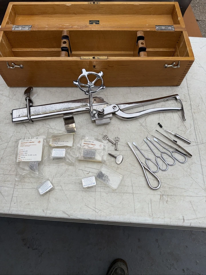 Antiguo aparato de sutura Aesculap Von Petz equipo quirúrgico raro Foto 2 de 4