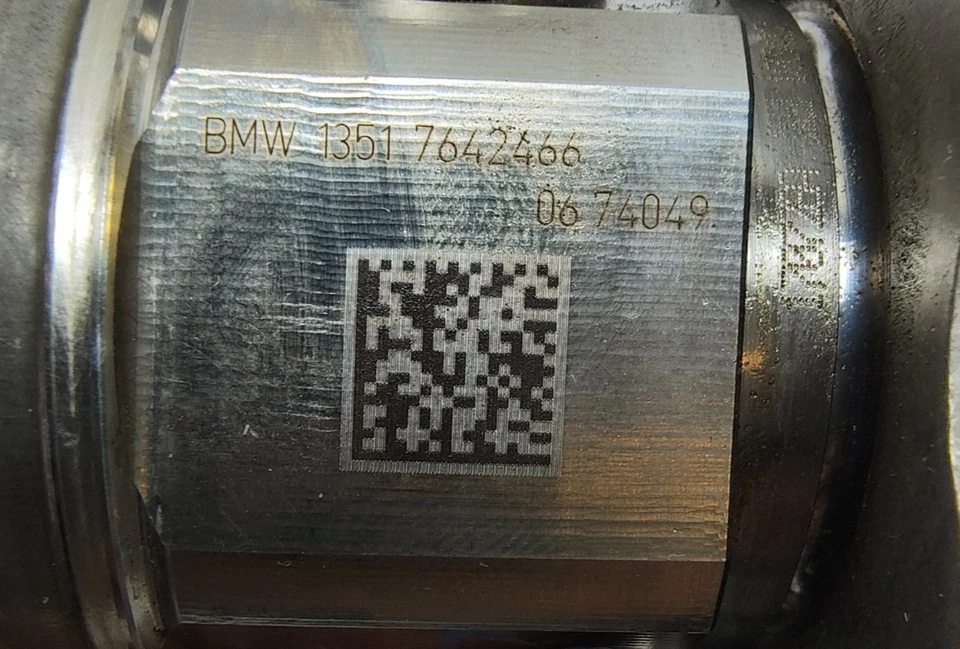 Топливный насос высокого давления 2016-2018 BMW 320I 330I 0261520258 от оригинального производителя - Изображение 4 из 4