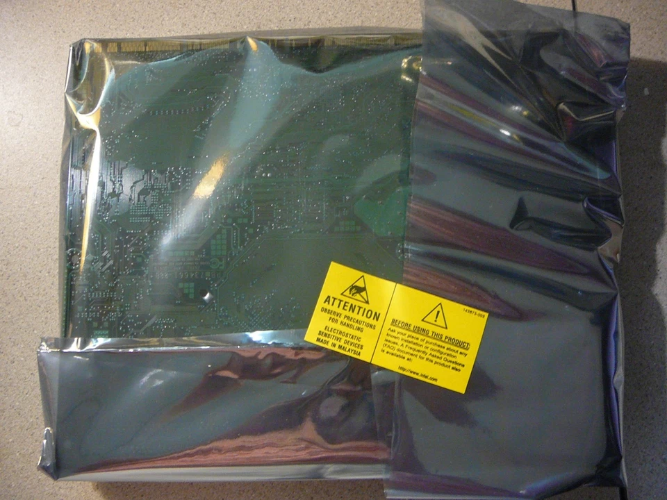 INTEL SU810 Mother Board Socket 370 200FSB SDRAM NLX Audio/Video **NEW** - Image 4 of 4