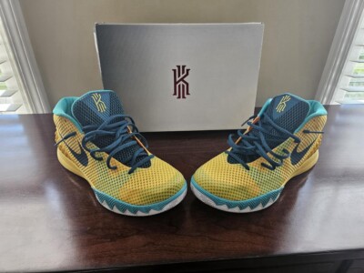 Nike Kyrie 1 Letterman Nike Kyrie 1 Letterman - Sneaker Bar Detroit main image 3