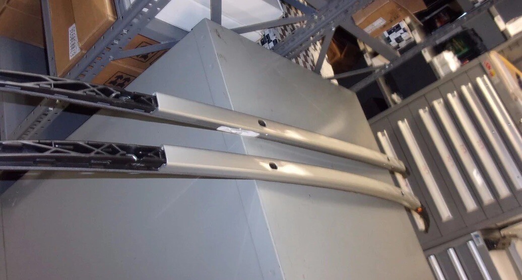 Brand New Genuine Maserati Retrofit Roof Rails Chrome 940000814