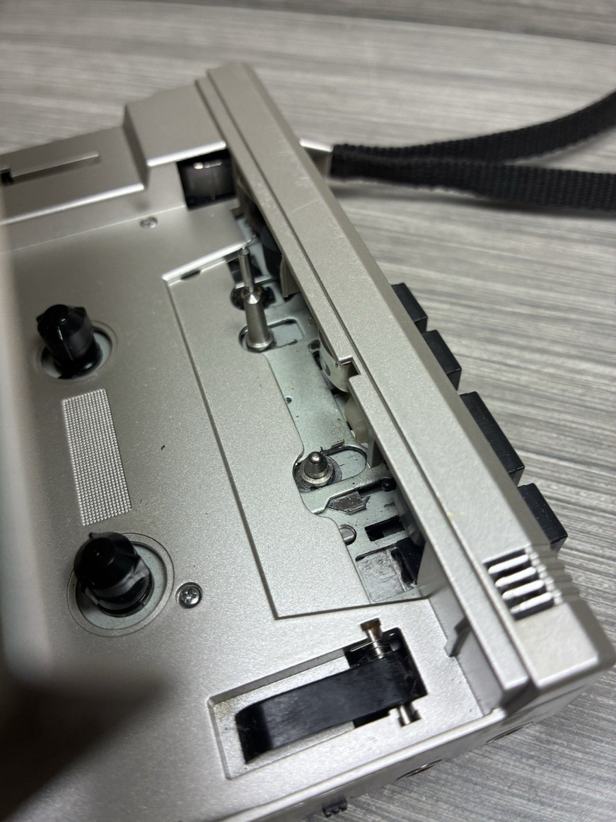 SONY VOICE-MATIC カセットプレイヤー　TCM-8EV Vintage Sony TCM-8EV Voice Matic Cassette Recorder JAPAN