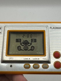 Vintage 1980 Nintendo Game & Watch FLAGMAN Model FL-02 VERY RARE!! HTF!!