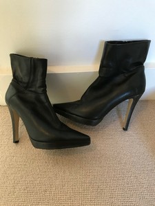 carvela black ankle boots