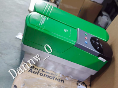 New in box Emerson UNI2402 Control Techniques Unidrive Classic Inverter