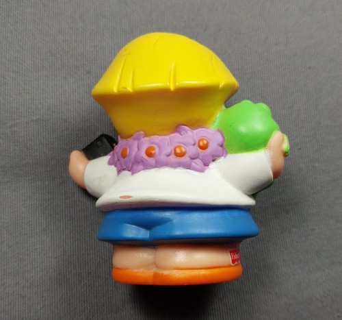 Little People Tourist Eddie with Camera and Frog 2001 Fisher Price Mattel 2" - Picture 3 of 3