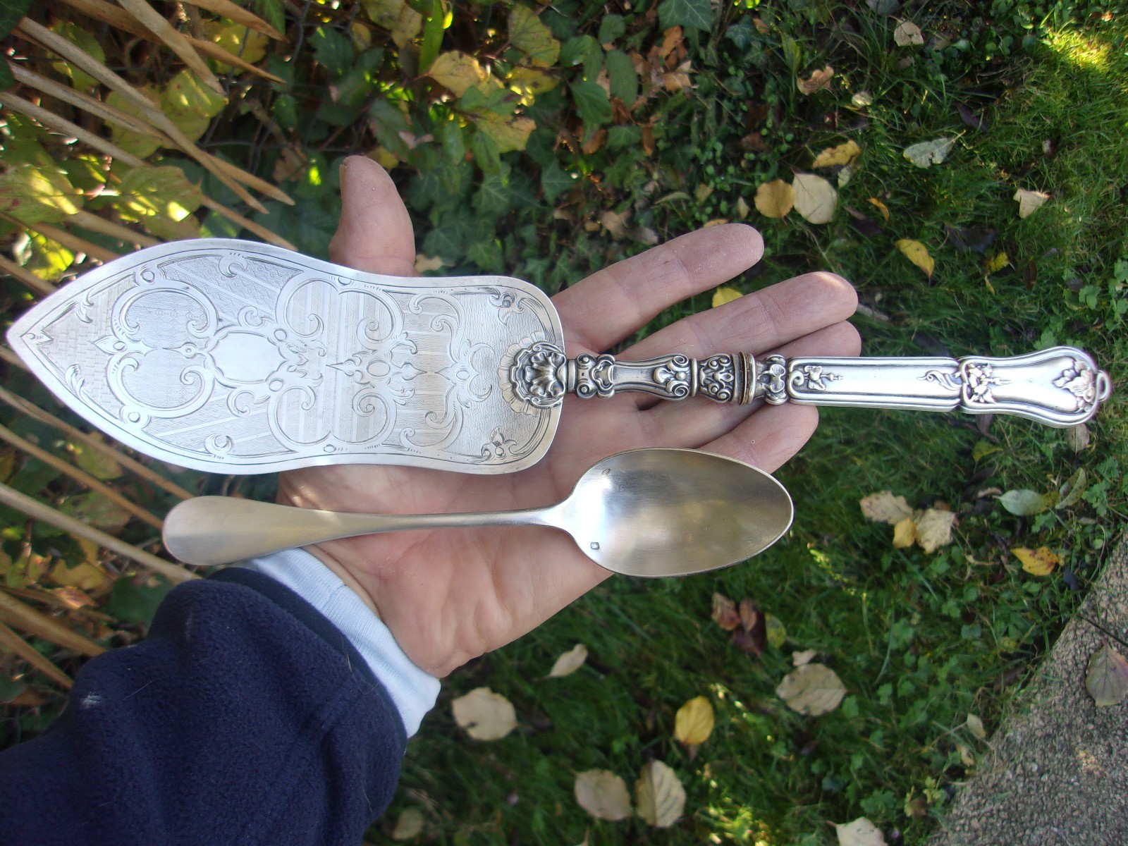 COUVERTSenARGENTMASSIFPOINCONSMINERVEPELLEATARTEETCUILLERE140grs