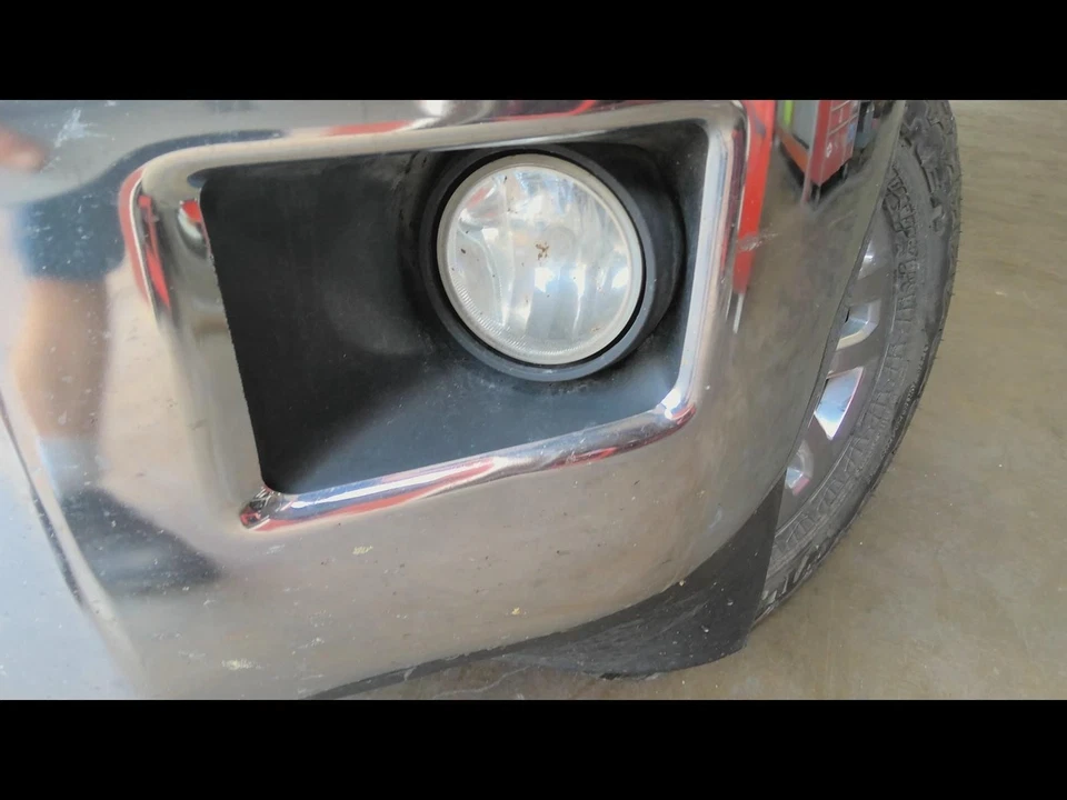 Luz de conducción usada se adapta a: camioneta Chevrolet Silverado 2500 2015 base de conducción antiniebla G Foto 2 de 4