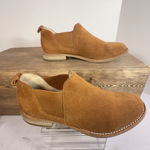 Clarks Edenvale Page Chelsea Boots Womens 9 Camel Suede Slip On Casual Comfort
