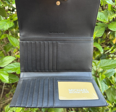 Michael Kors Jet Set Travel Large Trifold Wallet/clutch Color