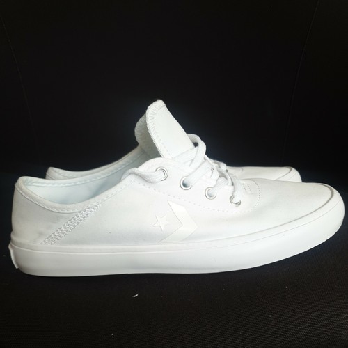 white converse trainers size 3