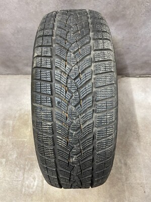1 x 235/60 R18 107H WINTERREIFEN - Goodyear UltraGrip Performance + SUV (7,9mm)