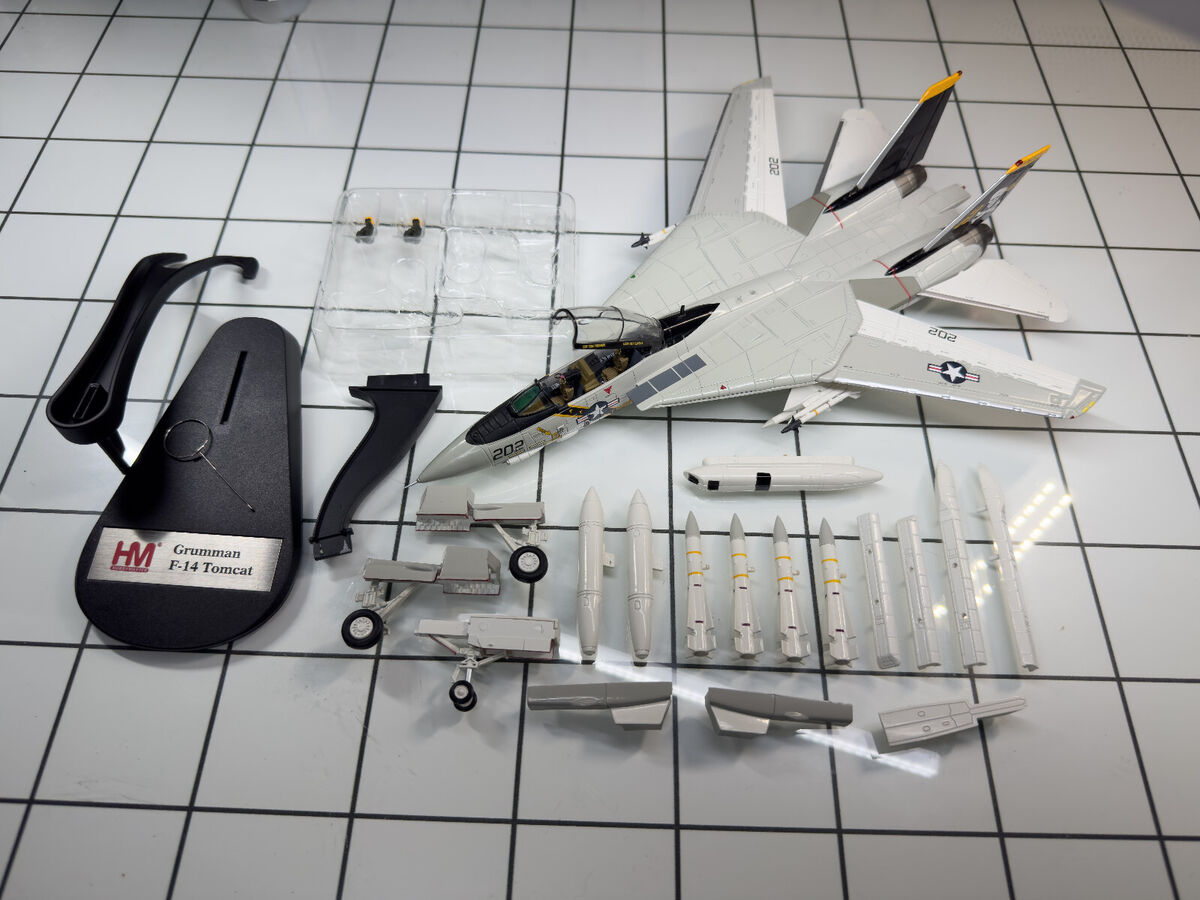 PLEASE READ DESCRIPTION* HA5211 HOBBY MASTER F-14A TOMCAT VF PLEASE READ DESCRIPTION* HA5211 HOBBY MASTER F-14A TOMCAT VF