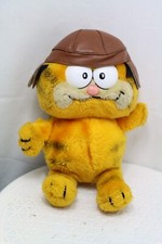Vintage 1981 Garfield Football Rugby Player Plush Retro Fun Farm 9"-10" Tall