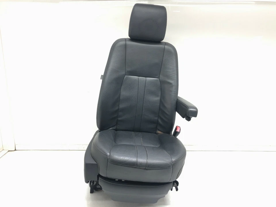 Land Rover Discovery LR4 2010-2014 paso derecho asiento delantero completo fabricante de equipos originales negro. Foto 2 de 4
