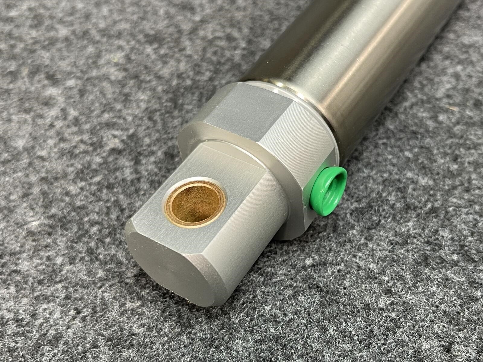 SMC Air Cylinder CM2E32-200Z, Double Acting, 32mm Bore, 200mm Stroke - Free Ship