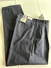 Chaps Classic Fit Men’s Double Pleat Navy Blue Trouser Size 33 x 32