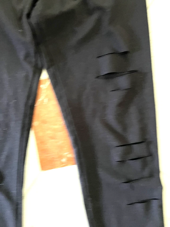 LEGGINGS DE PUNTO ELÁSTICO SUAVE NEGROS para mujer recortes de pierna rebanadas abertura 22x28 talla S Foto 3 de 4