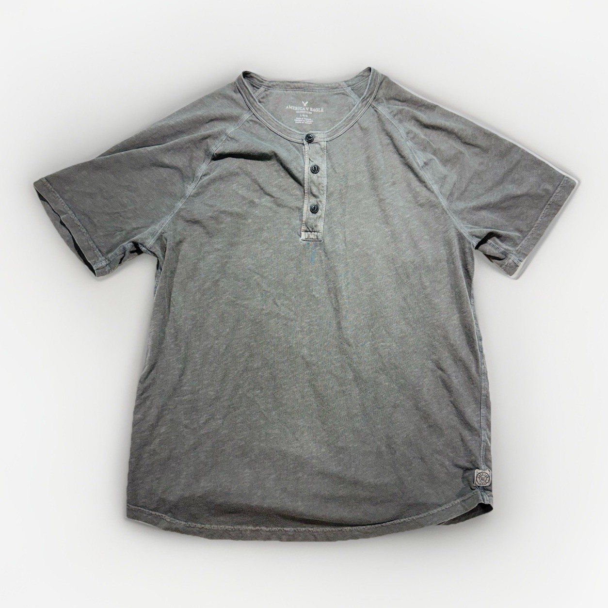 American Eagle Outfitters Men's Gray Short Sleeve Raglan Henley Shirt Size Large