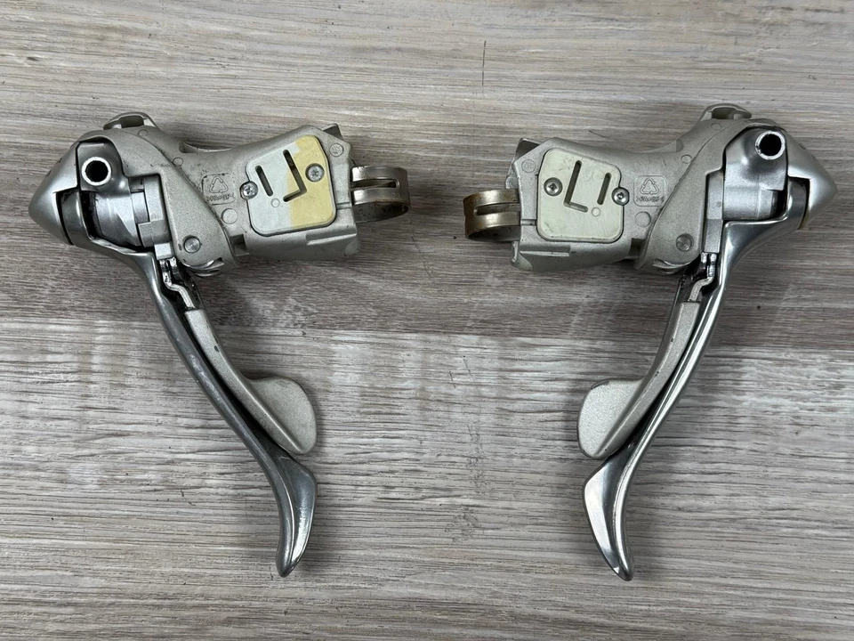 Vintage Shimano Ultegra 3x9 Speed ST-6501 Road Flight Deck Shifters - Image 3 of 4