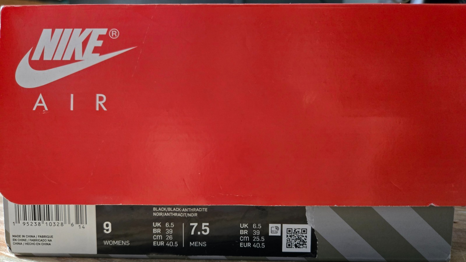 Nike Air Huarache Triple Black Athletic Running Workout Trainer DH4439-001 *2021