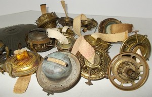 ANTIQUE VINTAGE KEROSENE OIL LAMP BURNERS AND PARTS LARGE LOT MADE IN THE USA